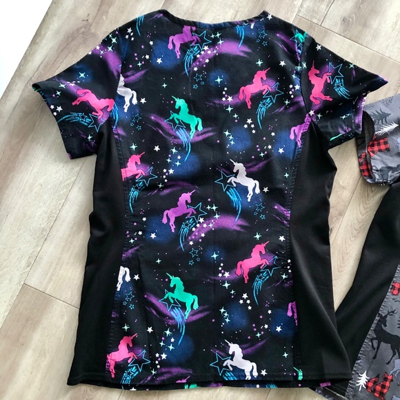 Scrub Star, Womens Scrub Tops, Set of 2, Unicorns & Bear Pattern, Both Sized XS - Picture 12 of 15